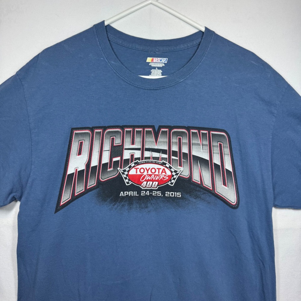 NASCAR 2015 Richmond‎ Toyota Owners 400 Racing Graphic T-Shirt Size Large